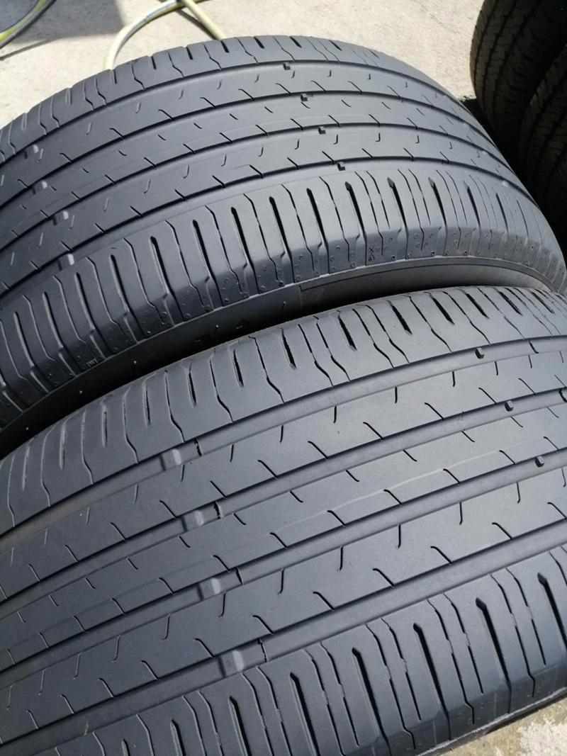 Гуми Летни 235/50R19, снимка 2 - Гуми и джанти - 36892698