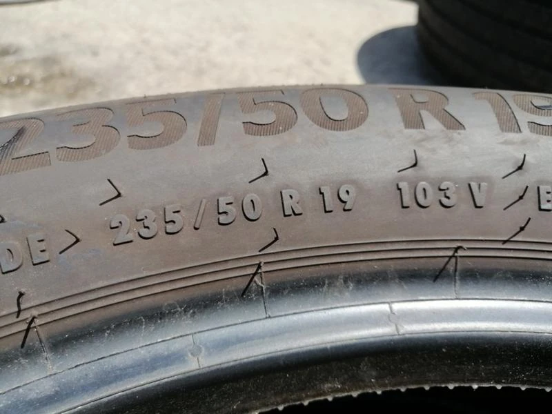 Гуми Летни 235/50R19, снимка 6 - Гуми и джанти - 36892698