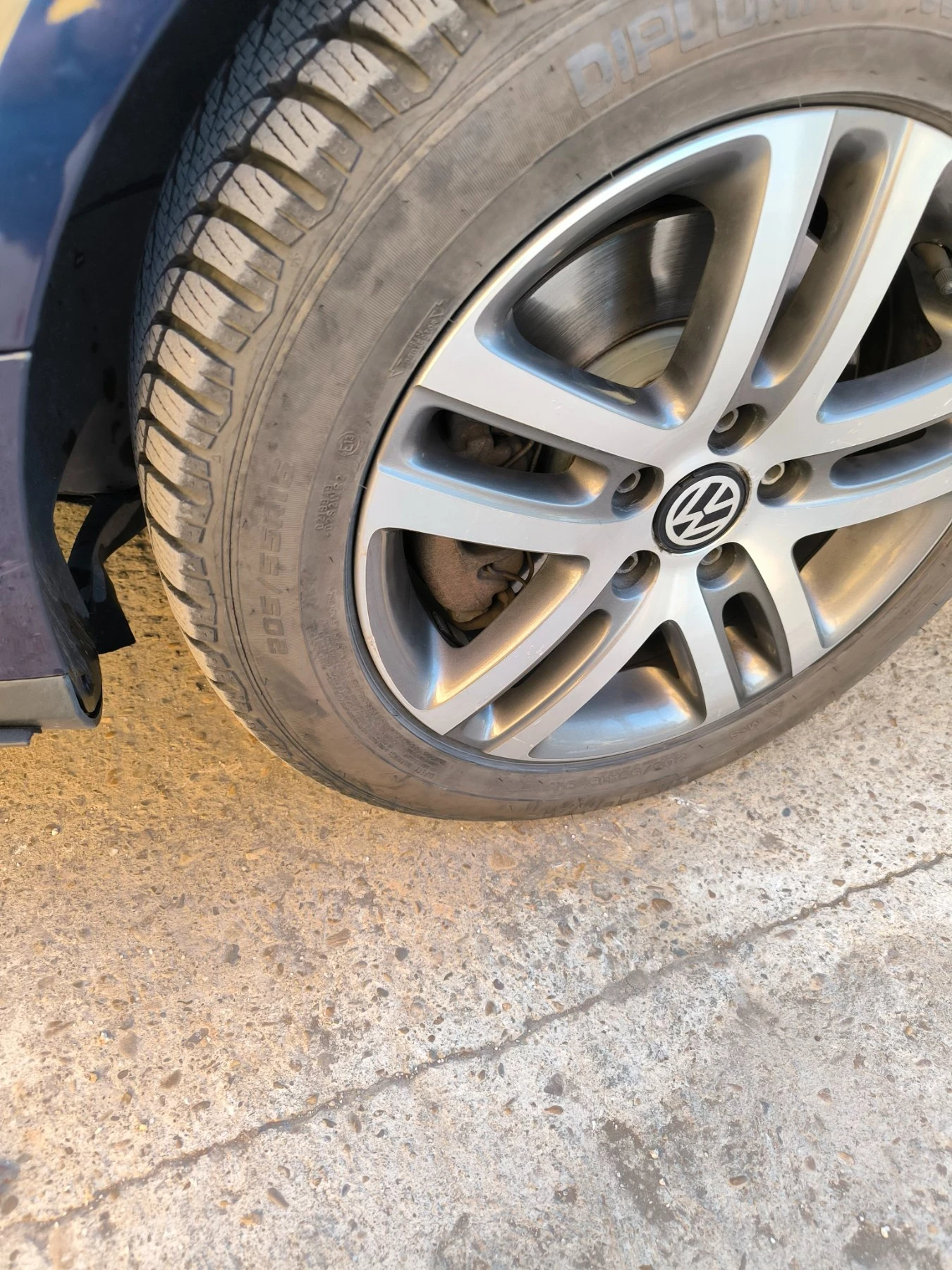    205/55R16  VW | Mobile.bg   4