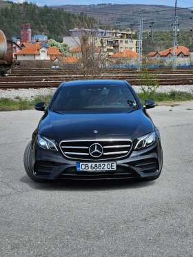 Mercedes-Benz E 220 AMG Night 4Matic Digital HeadUp FULL, снимка 2