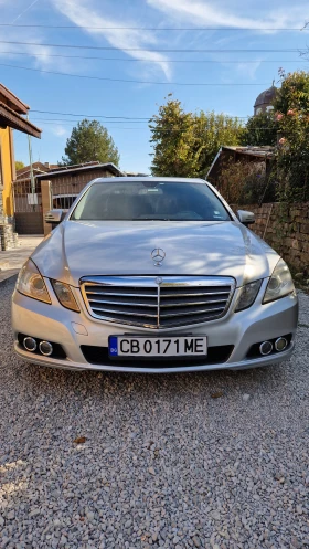  Mercedes-Benz E 220