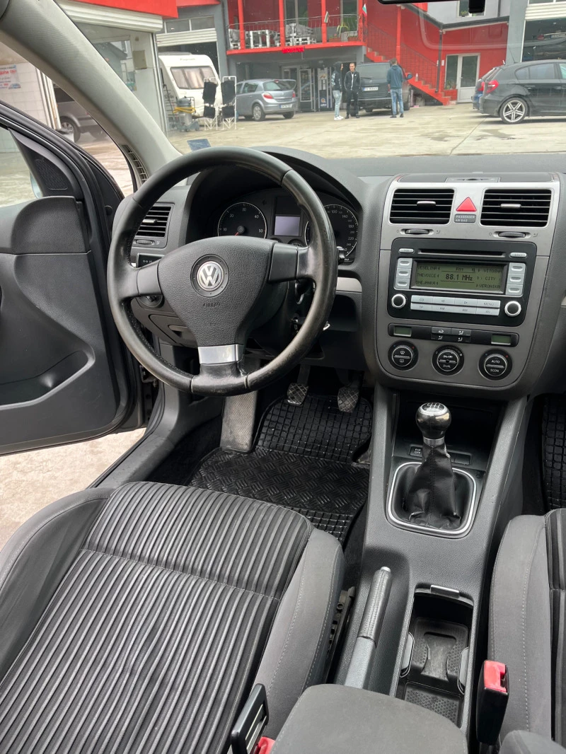 VW Golf, снимка 9 - Автомобили и джипове - 47751447