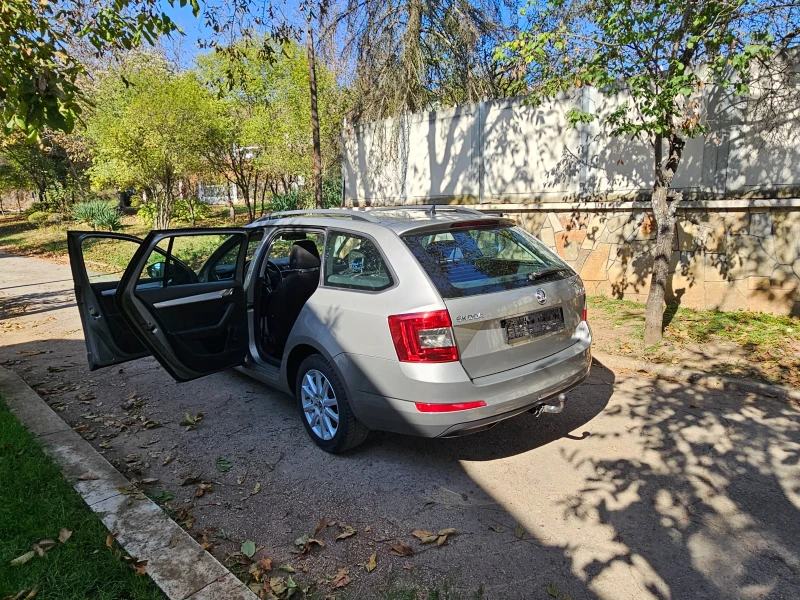 Skoda Octavia В перфектно състояние., снимка 9 - Автомобили и джипове - 47839901