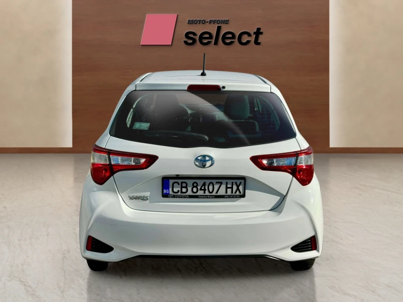 Toyota Yaris 1.5, снимка 7 - Автомобили и джипове - 48093379