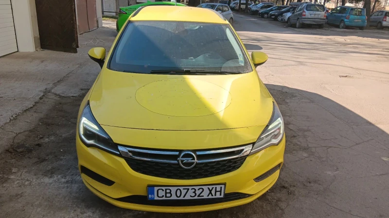 Opel Astra, снимка 1 - Автомобили и джипове - 49047655