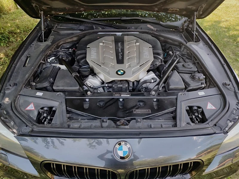 BMW 550 I M Pack, снимка 9 - Автомобили и джипове - 52262965