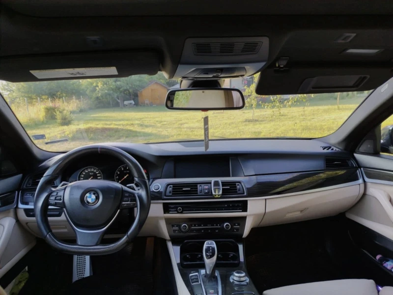 BMW 550 I M Pack, снимка 11 - Автомобили и джипове - 52262965