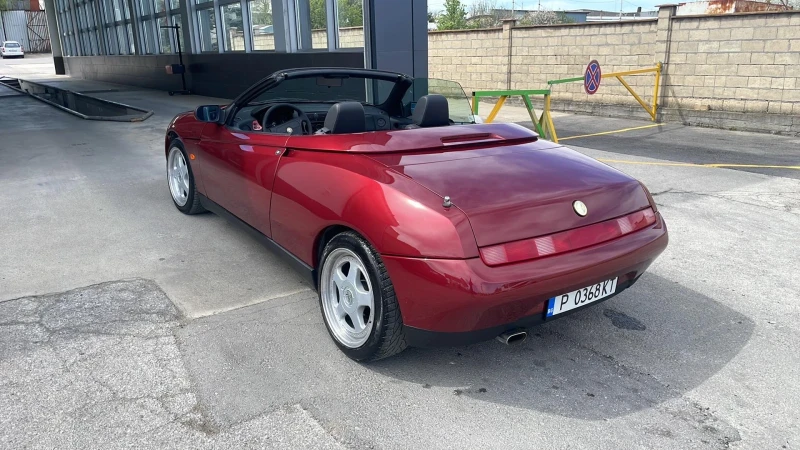 Alfa Romeo Spider, снимка 2 - Автомобили и джипове - 52694942