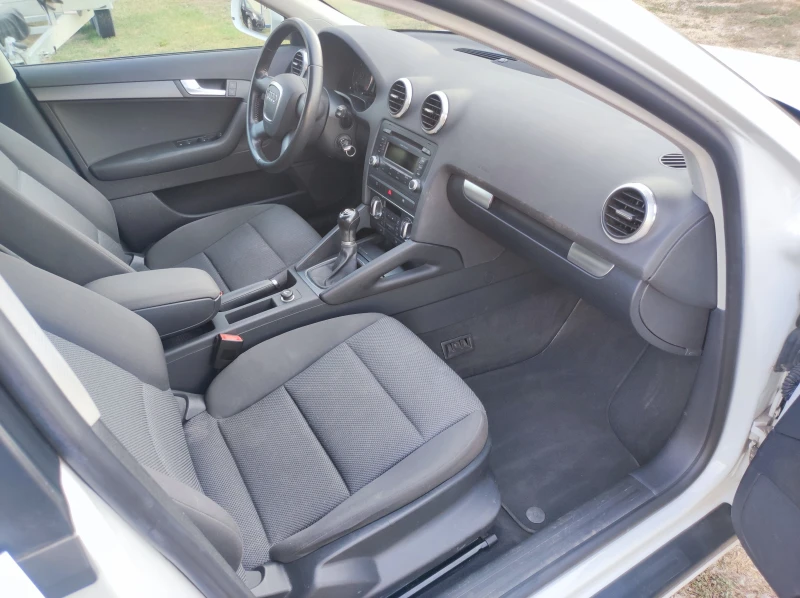 Audi A3 Sportback 1.9TDi 105к.с. Facelift, снимка 9 - Автомобили и джипове - 52073532