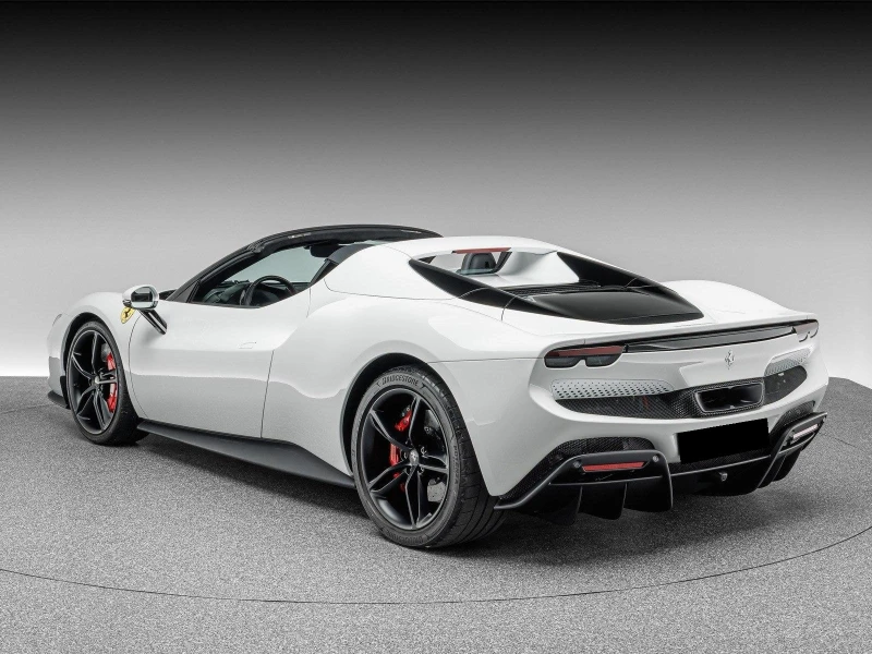 Ferrari 296GTB GTS/ LIFT/ CERAMIC/ CARBON/ JBL/ , снимка 5 - Автомобили и джипове - 52233271