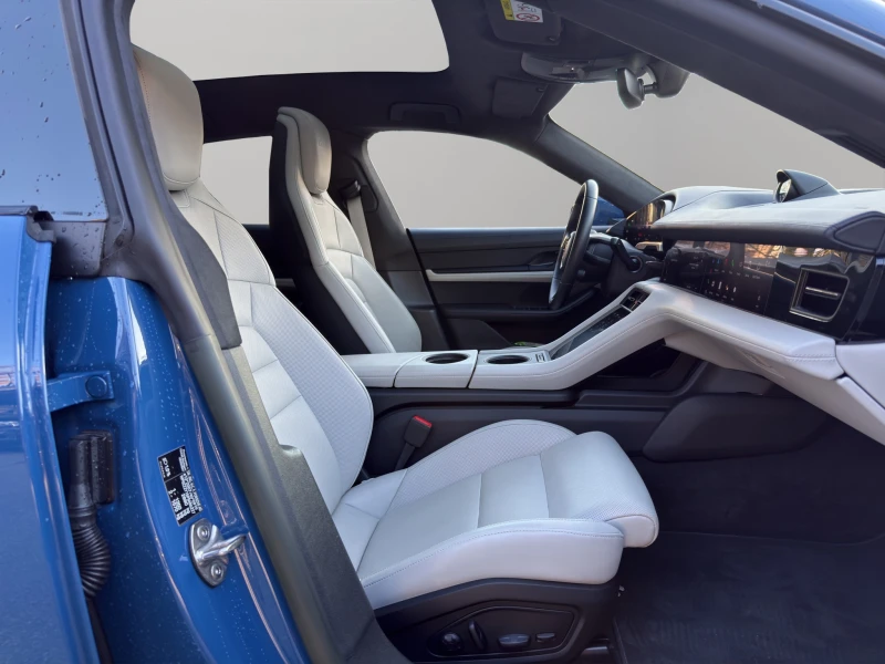 Porsche Taycan Sport Turismo Turbo, снимка 13 - Автомобили и джипове - 52411315