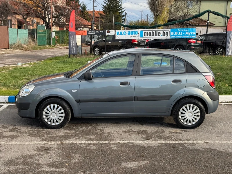 Kia Rio 1.4 Бензин, снимка 8 - Автомобили и джипове - 52499302