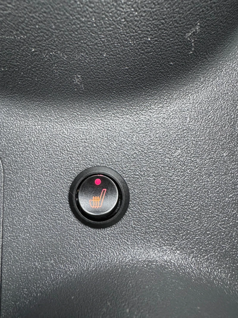 Kia Rio 1.4 Бензин, снимка 15 - Автомобили и джипове - 52499302