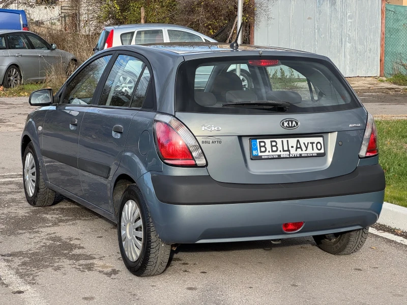Kia Rio 1.4 Бензин, снимка 7 - Автомобили и джипове - 52499302
