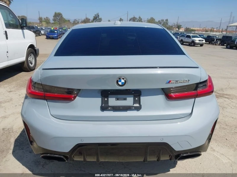 BMW 340 * CARFAX * БЕЗ ПЪРВОНАЧАЛНА ВНОСКА, снимка 16 - Автомобили и джипове - 52694833