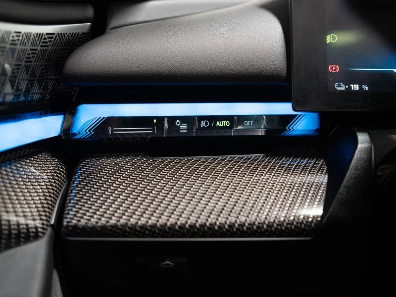 BMW i5  M60 XDRIVE B&W  С РЕГИСТРАЦИЯ & АВТО КРЕДИТ , снимка 9 - Автомобили и джипове - 53287636