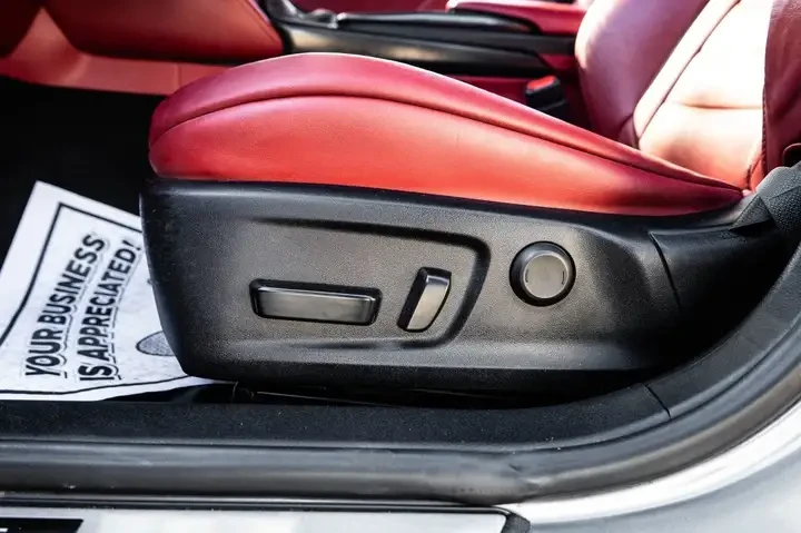 Lexus IS 350 RED INTERIOR/F SPORT/ОБДУХВАНЕ/ПОДГРЕВ/КАМЕРА - изображение 6