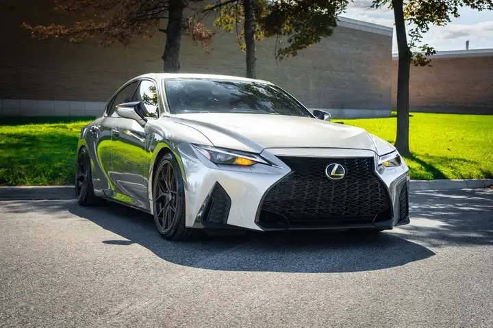 Lexus IS 350 RED INTERIOR/F SPORT/ОБДУХВАНЕ/ПОДГРЕВ/КАМЕРА - изображение 2