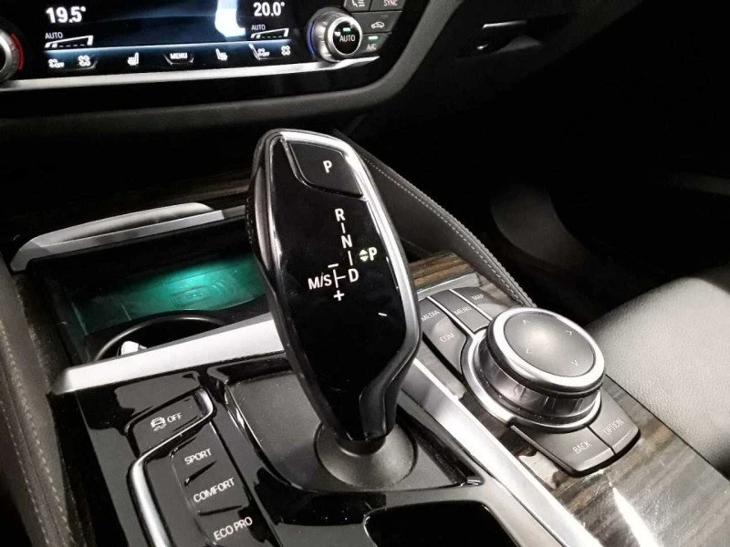 BMW 6 GT 630d Leather LED Navi, снимка 14 - Автомобили и джипове - 56605207