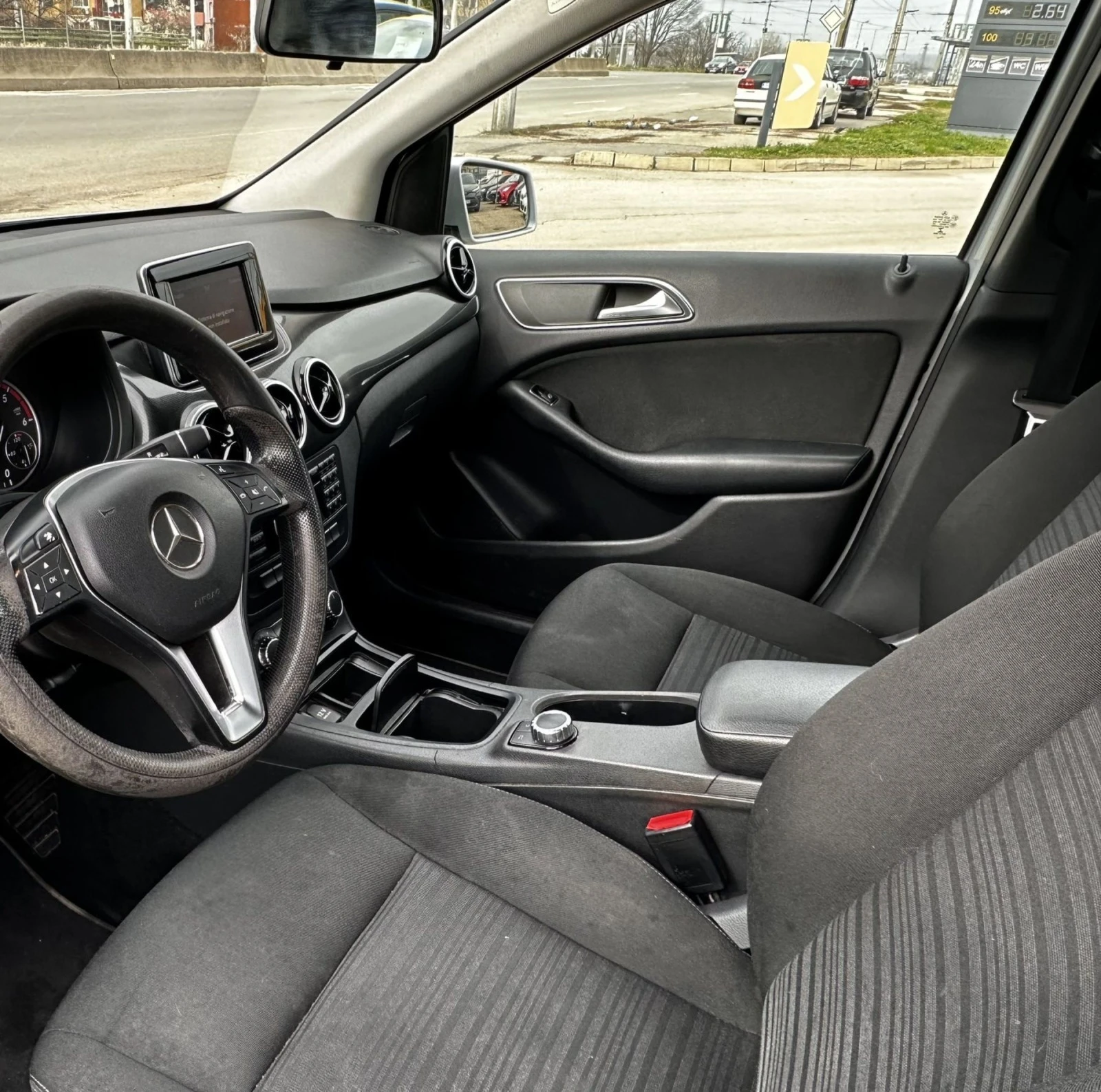 Mercedes-Benz B 180 | Mobile.bg — изображение 11
