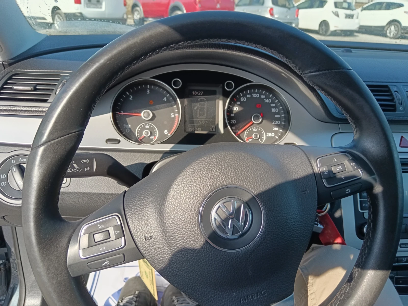 VW Passat 1.6 - изображение 10