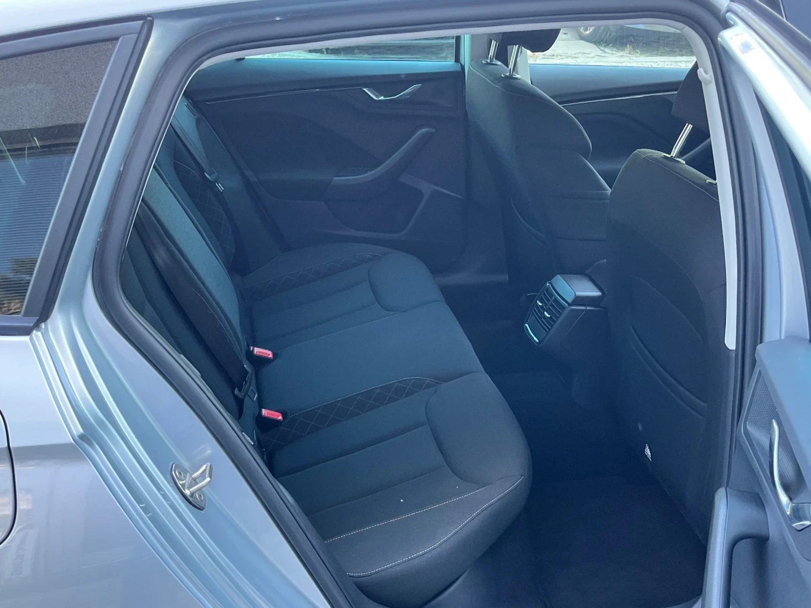 Skoda Scala 1, 6 TDI  - изображение 7