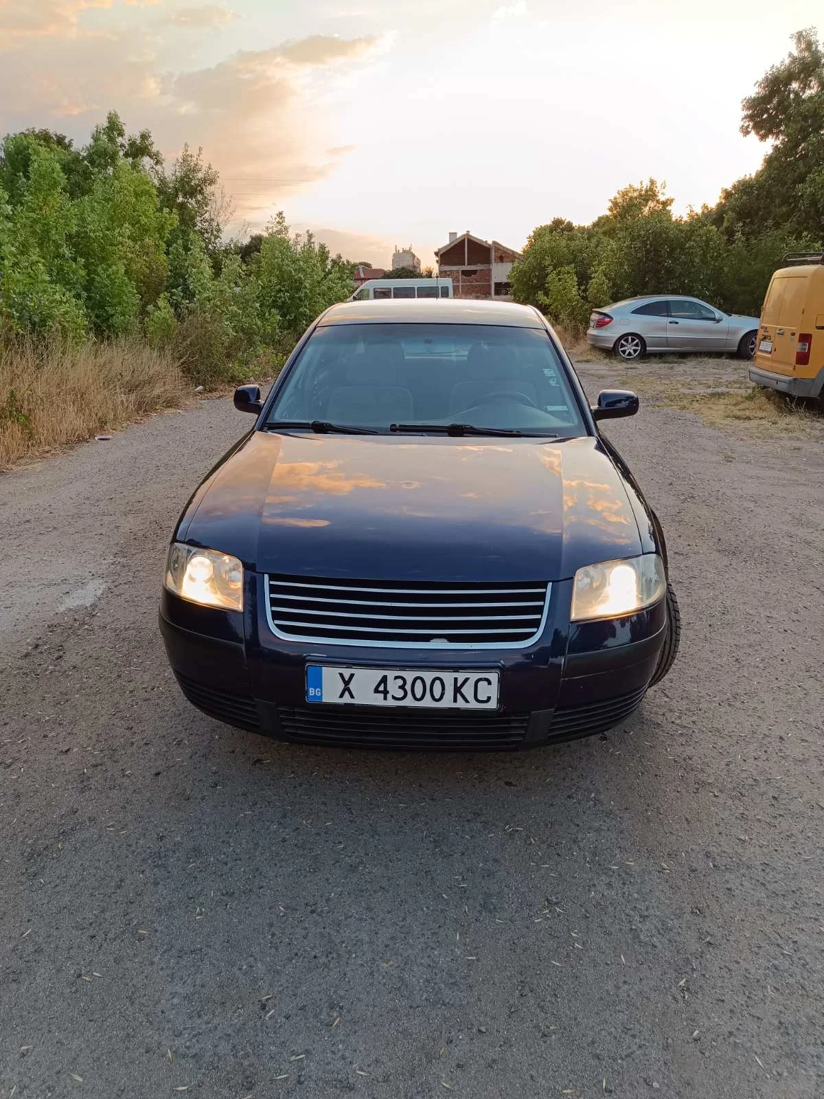 VW Passat Седан - изображение 8