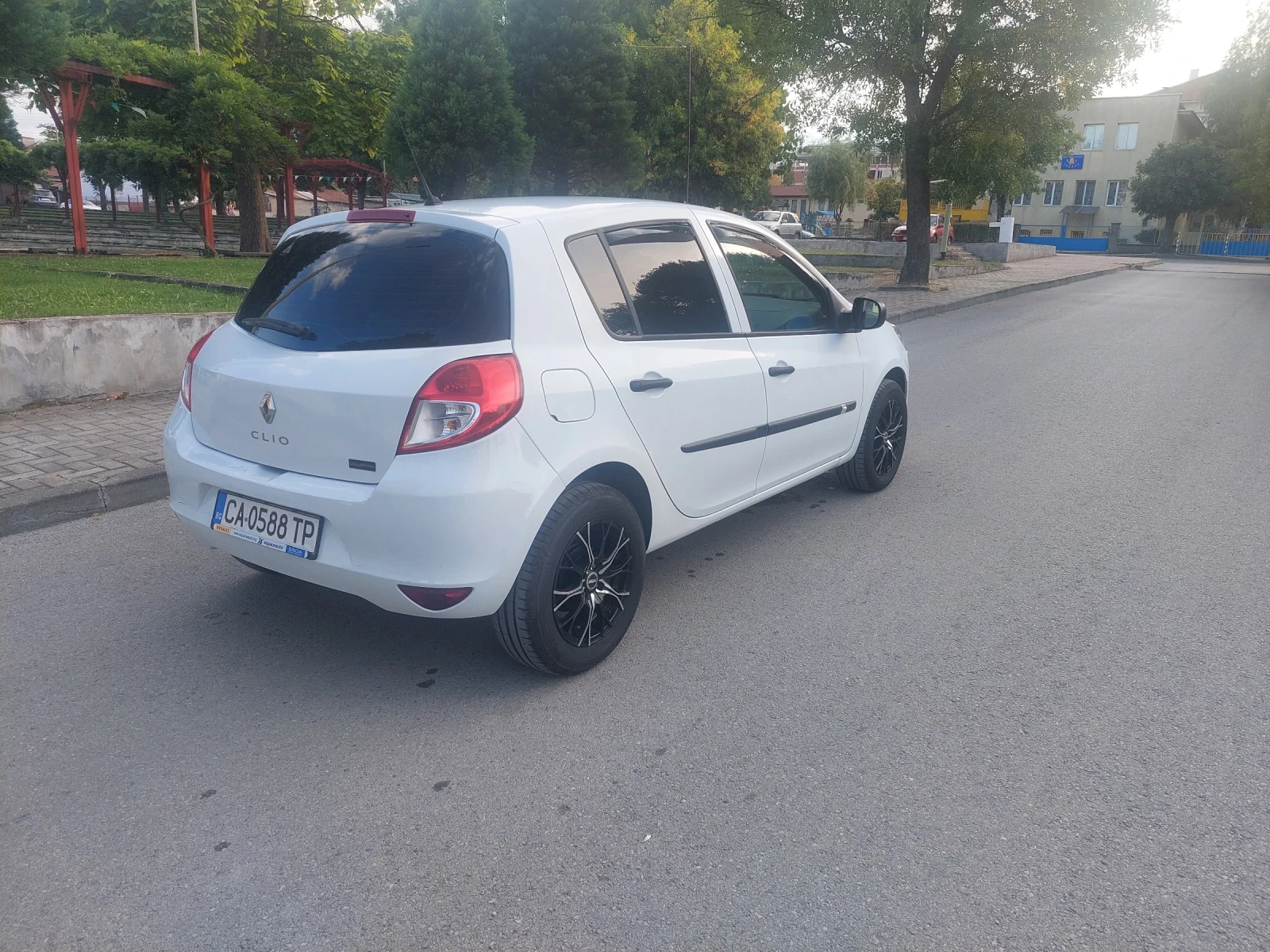 Renault Clio 1.2i gaz/klima - изображение 3