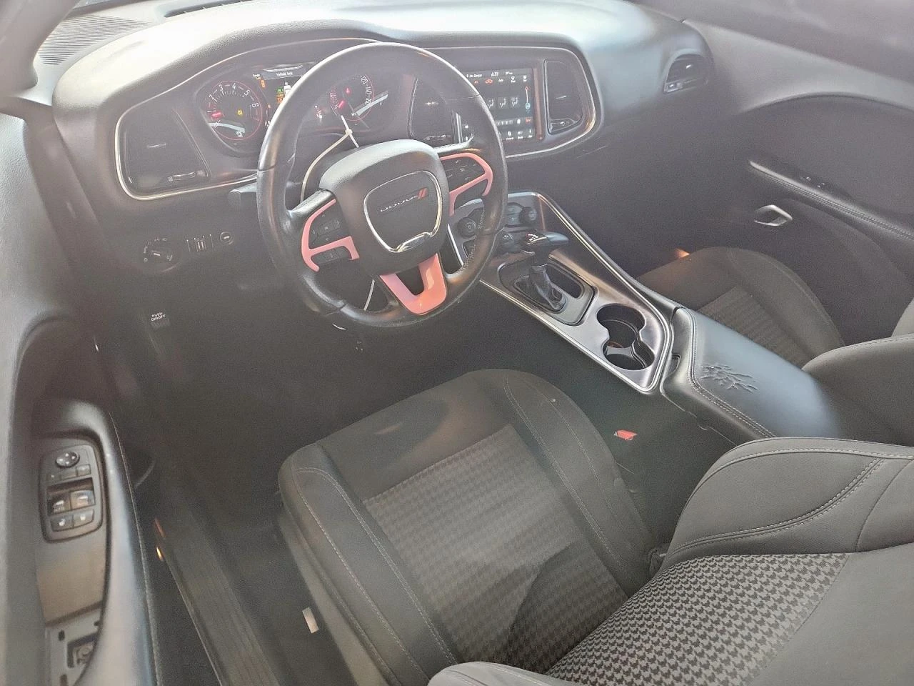 Dodge Challenger SXT | Mobile.bg   7