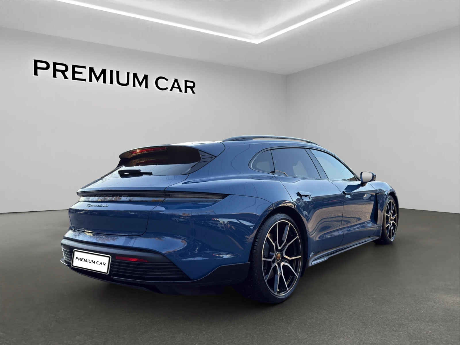 Porsche Taycan Sport Turismo Turbo - изображение 6