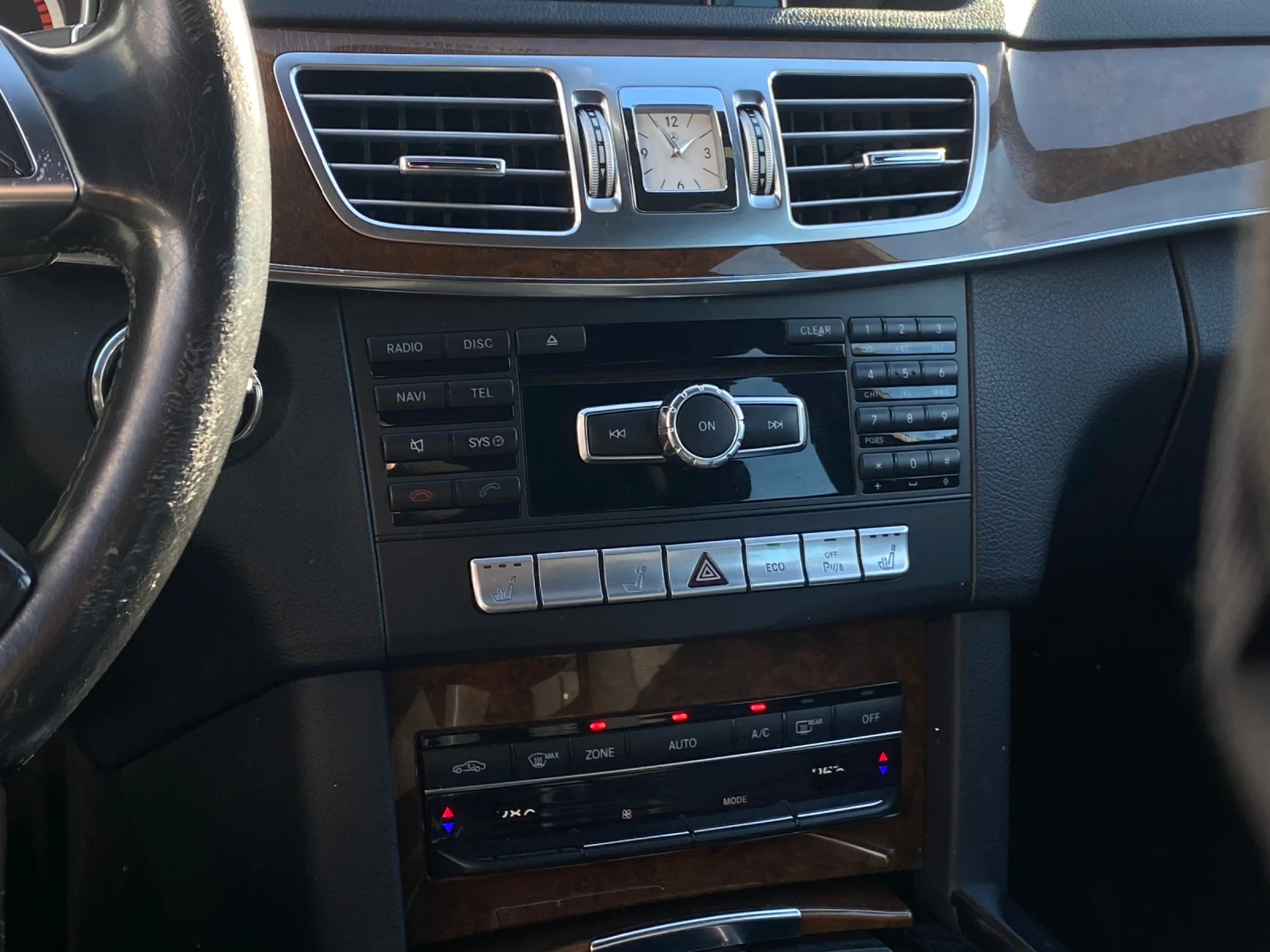 Mercedes-Benz E 200  - изображение 9