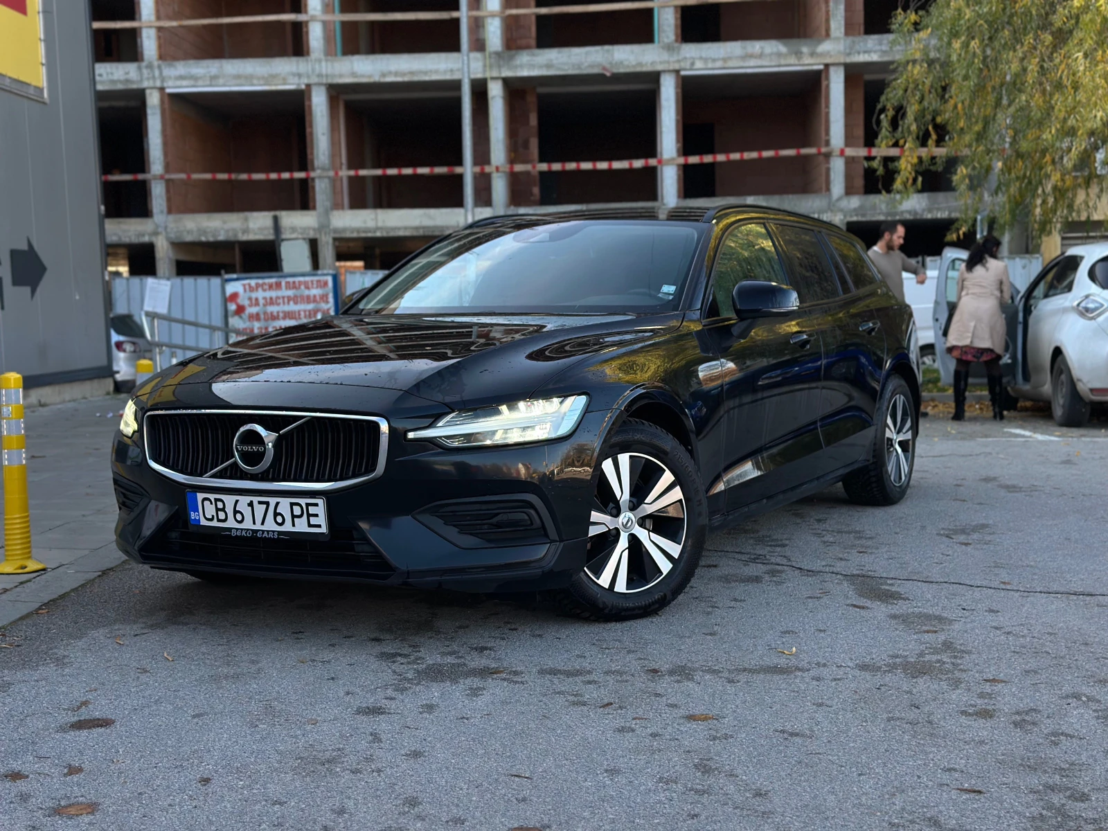 Volvo V60 LED*   Volvo* CarPlay*   | Mobile.bg   1