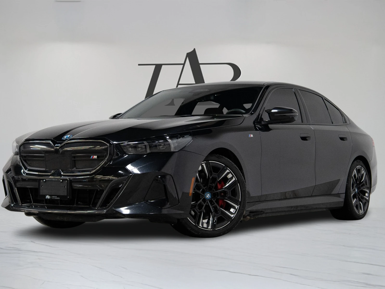 BMW i5  M60 XDRIVE B&W  � ����������� & ���� ������  | Mobile.bg � ����������� 1