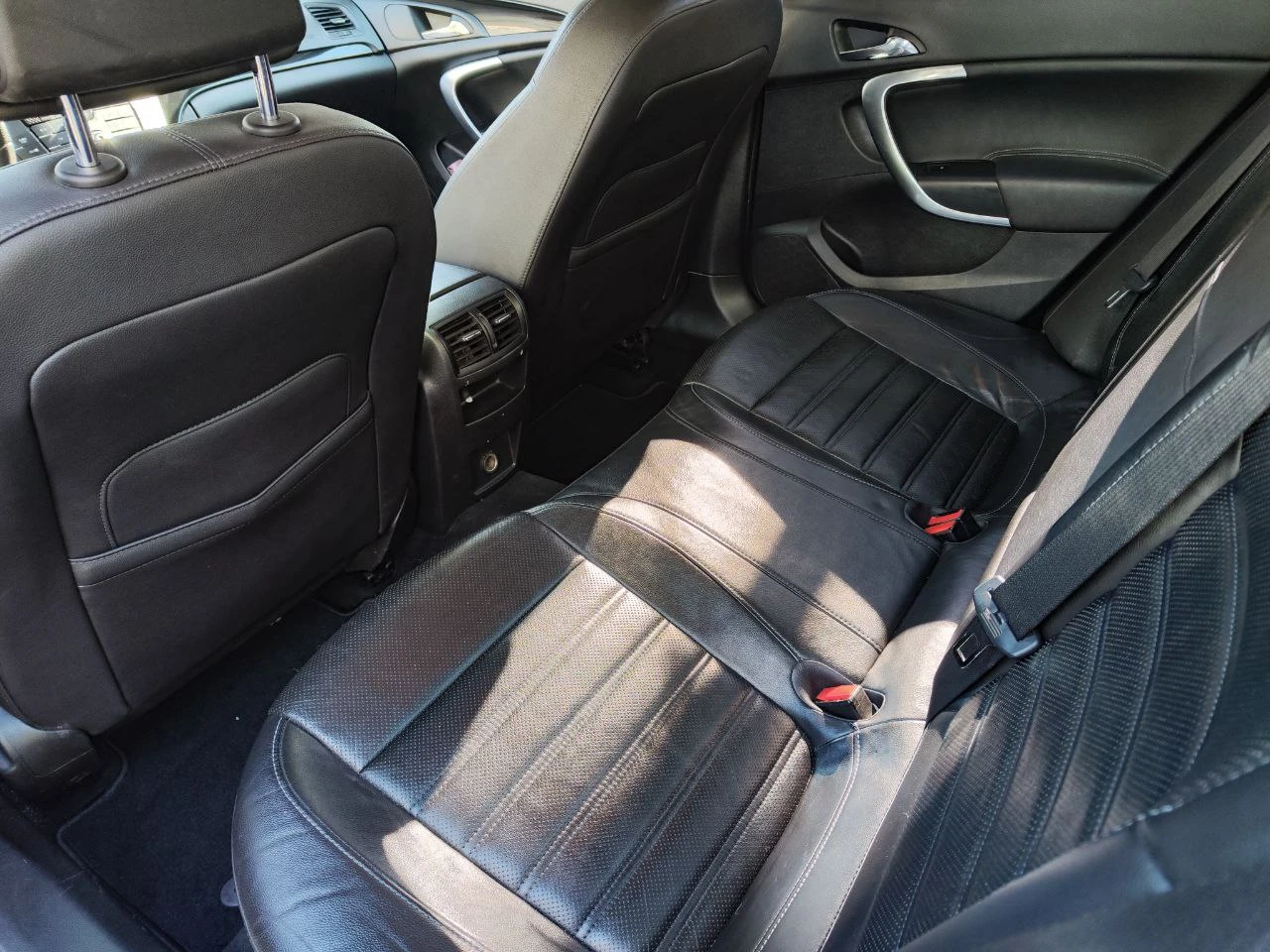 Opel Insignia 1.6 T - изображение 10