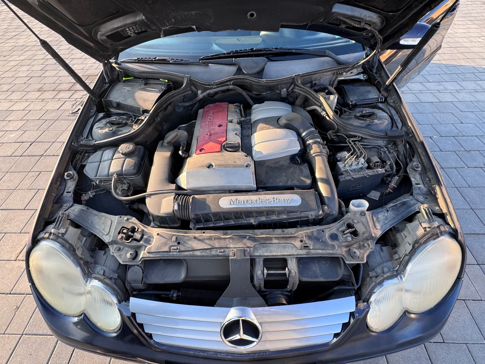 Mercedes-Benz C 200, снимка 11 - Автомобили и джипове - 53754180