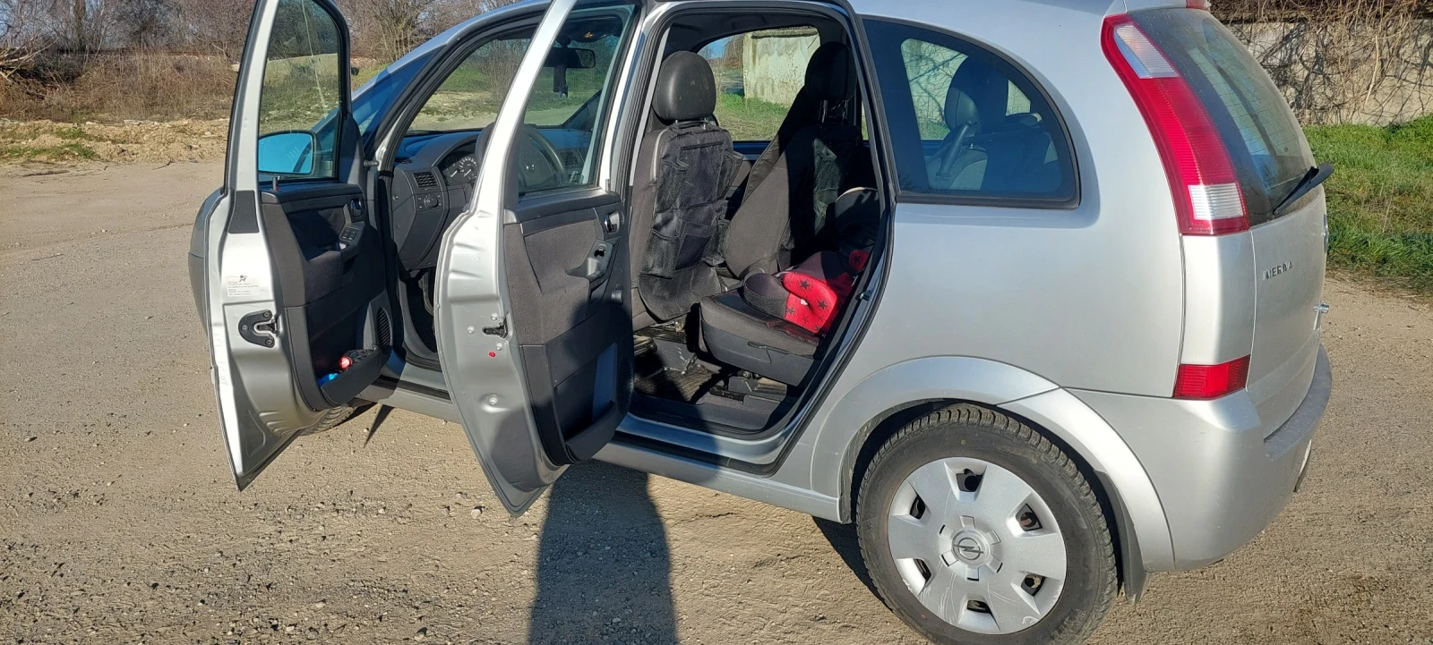 Opel Meriva 1.6, снимка 5 - Автомобили и джипове - 53782822