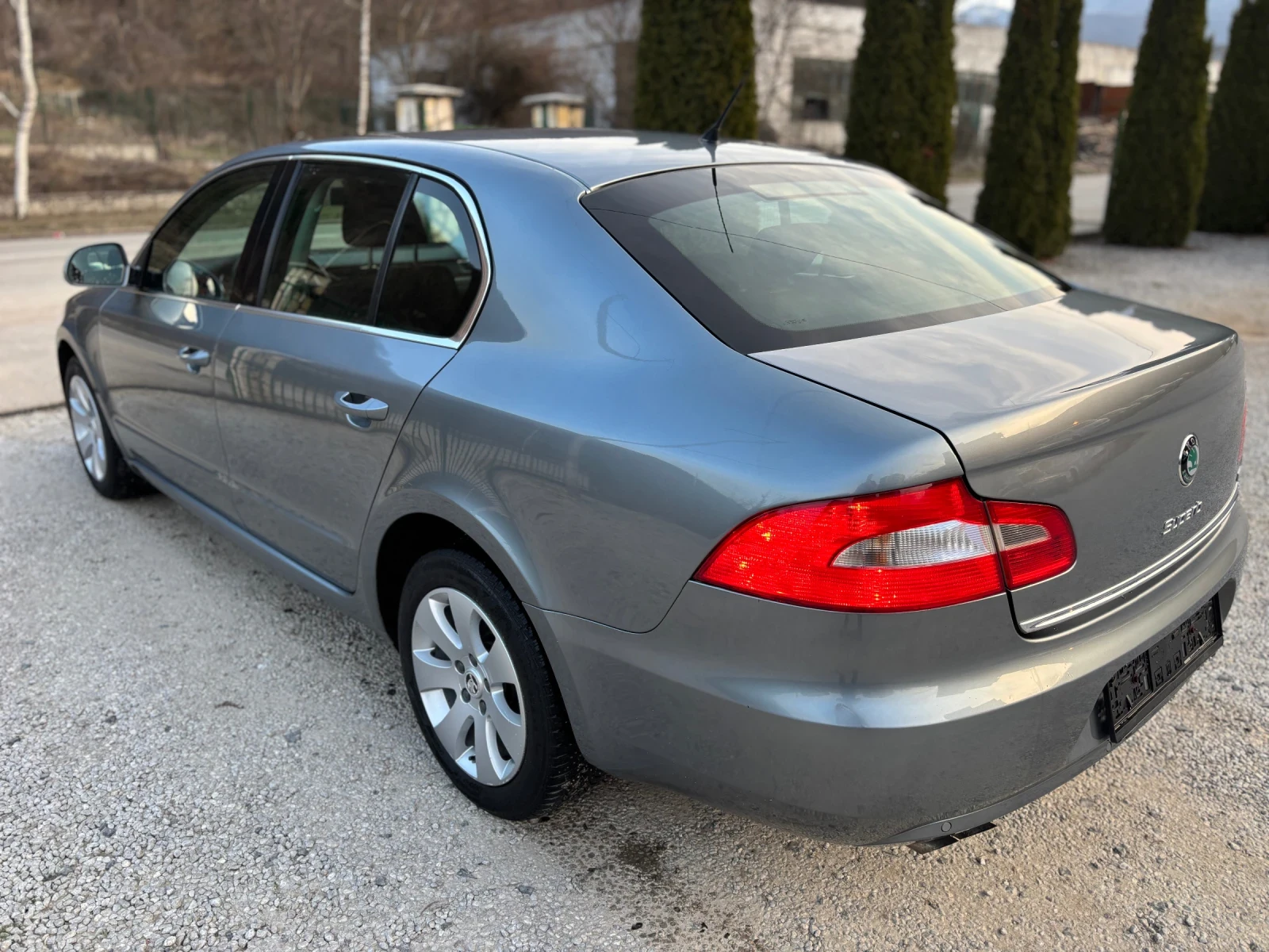 Skoda Superb Нов Внос, снимка 8 - Автомобили и джипове - 53786251