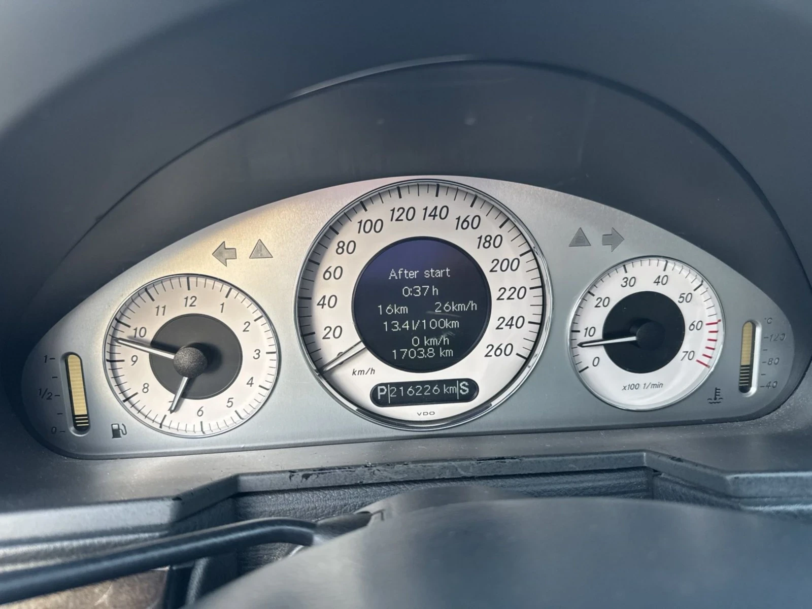 Mercedes-Benz E 320 Е320, avantgarde, снимка 12 - Автомобили и джипове - 54349585