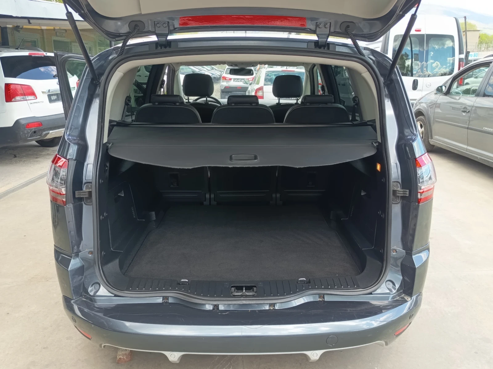 Ford S-Max 2.0tdci, снимка 12 - Автомобили и джипове - 54419576