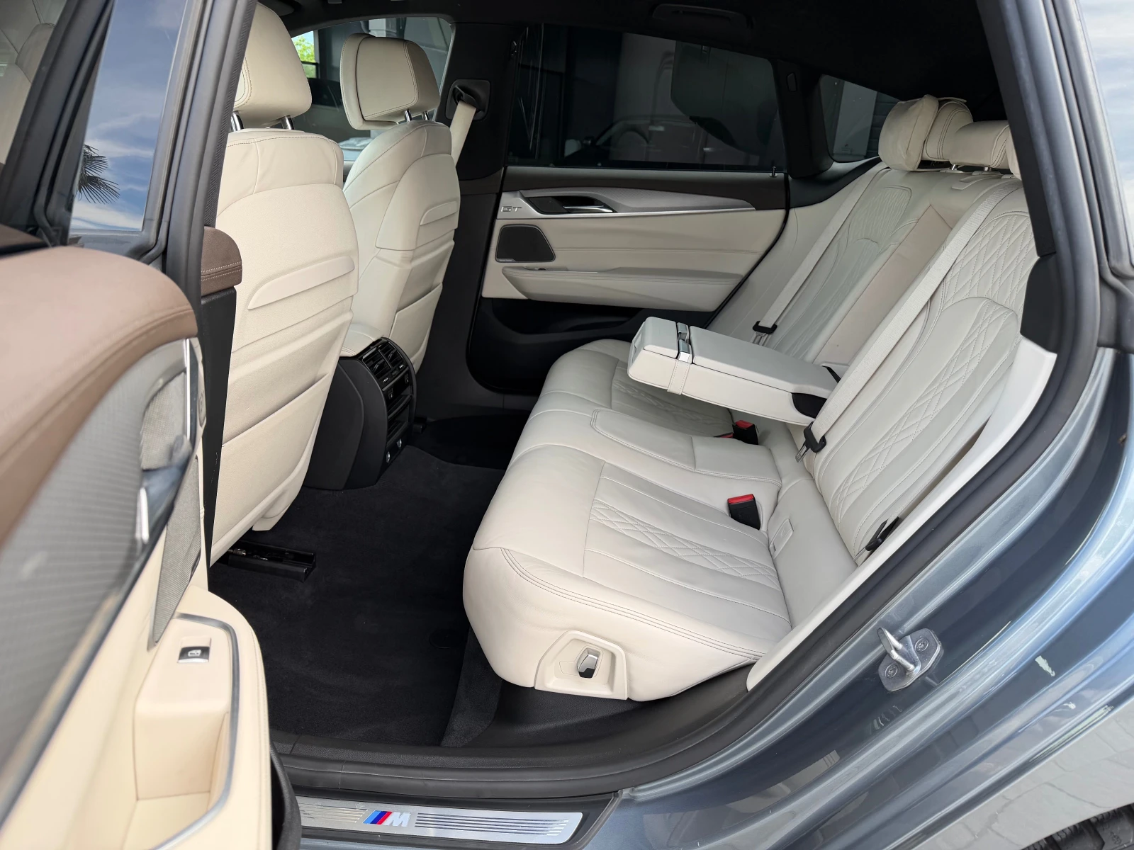 BMW 6 GT 640i xDrive M-pack #VAKUUM#DIS#HUD#harman#KeyLess#, снимка 13 - Автомобили и джипове - 54513832