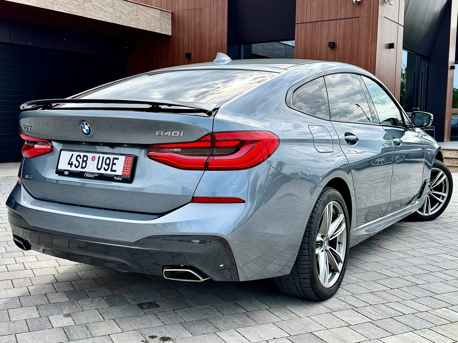 BMW 6 GT 640i xDrive M-pack #VAKUUM#DIS#HUD#harman#KeyLess#, снимка 2 - Автомобили и джипове - 54513832