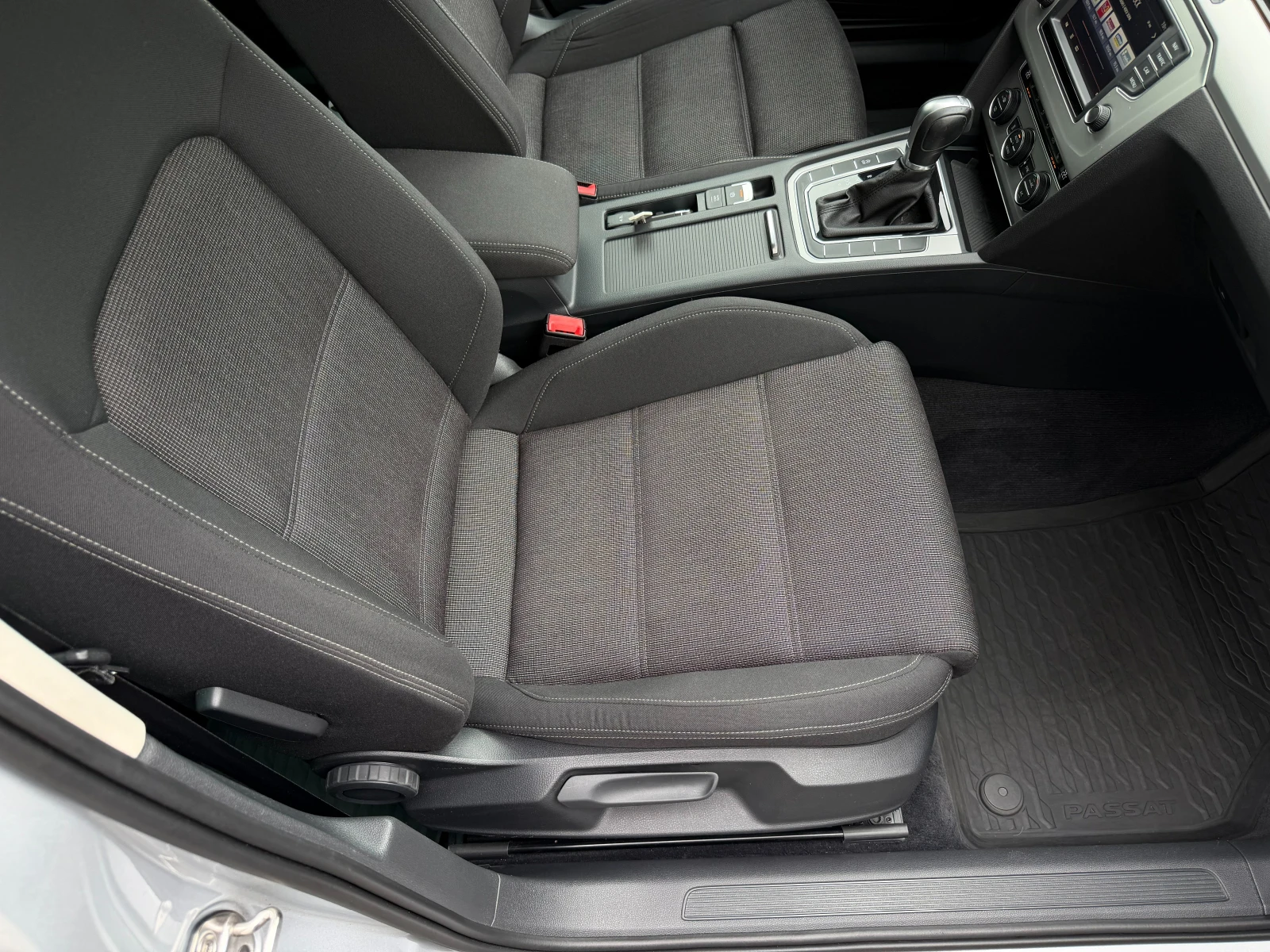 VW Passat 2.0TDI* 150�.�* �������� ������ � ����� ������� �  | Mobile.bg � ����������� 12