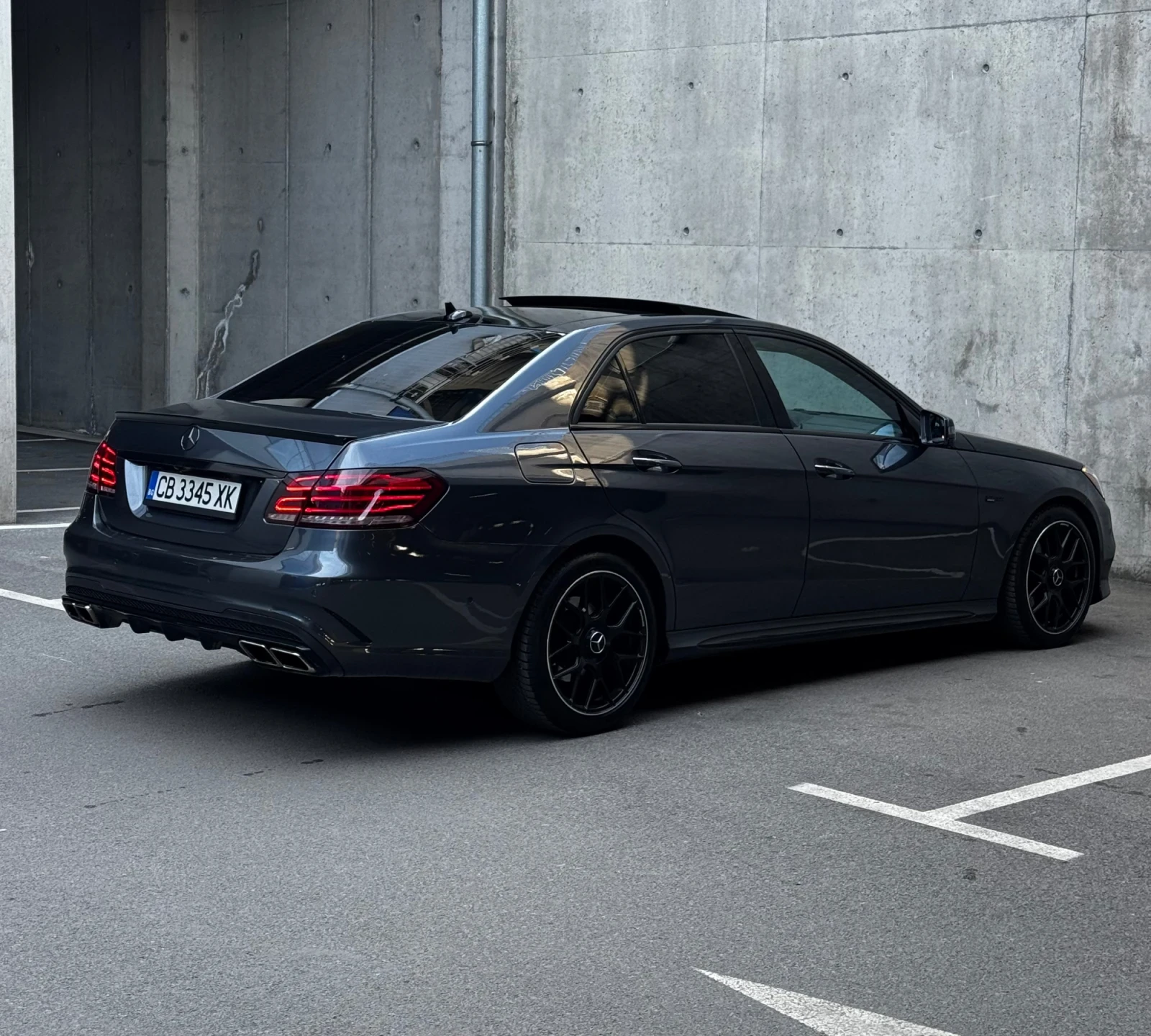 Mercedes-Benz E 400 biturbo 4matic AMG пакет, снимка 7 - Автомобили и джипове - 54606528
