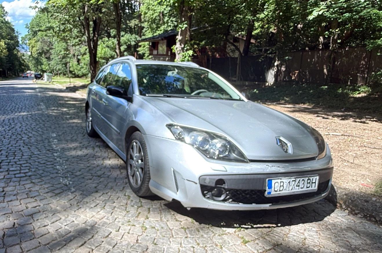Renault Laguna Sport Tourer 2.0 dCi 150 к.с. Автомат