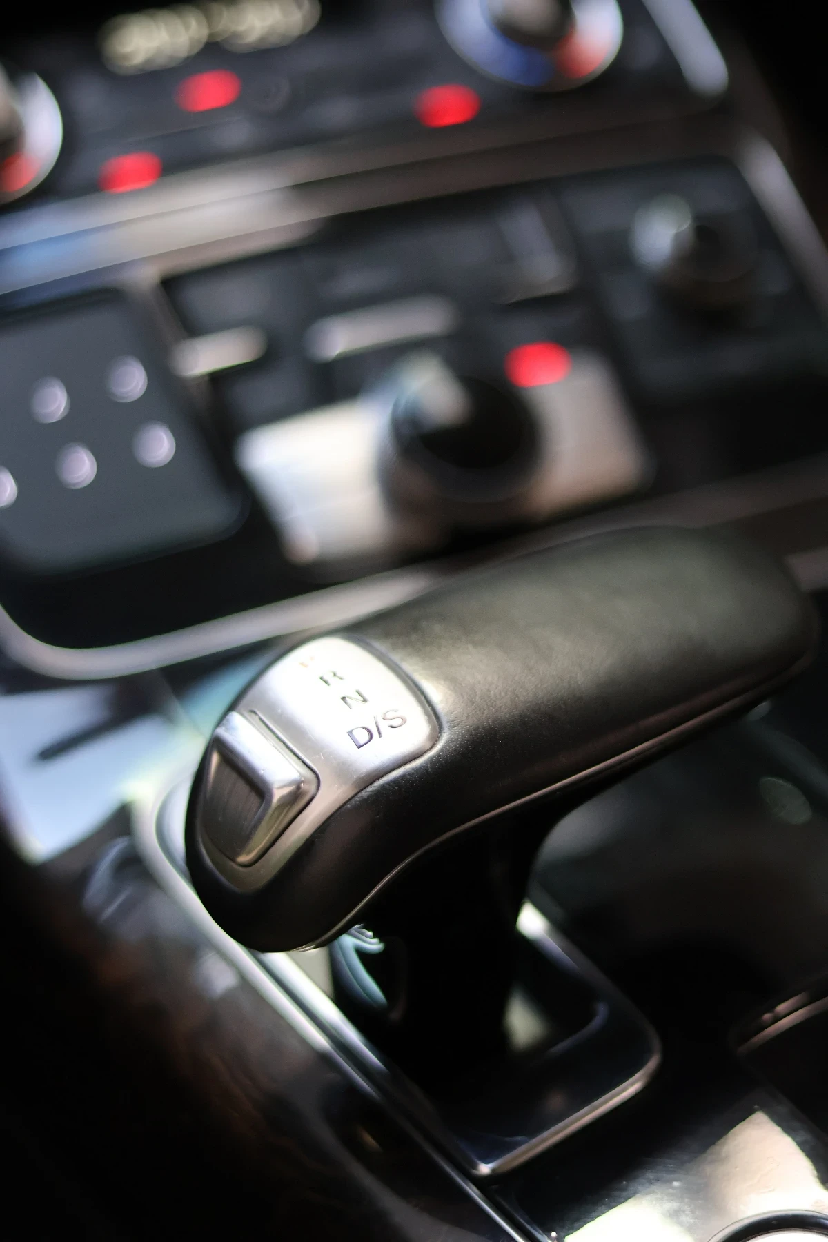 Audi A8 Long Full Led, снимка 12 - Автомобили и джипове - 55340695