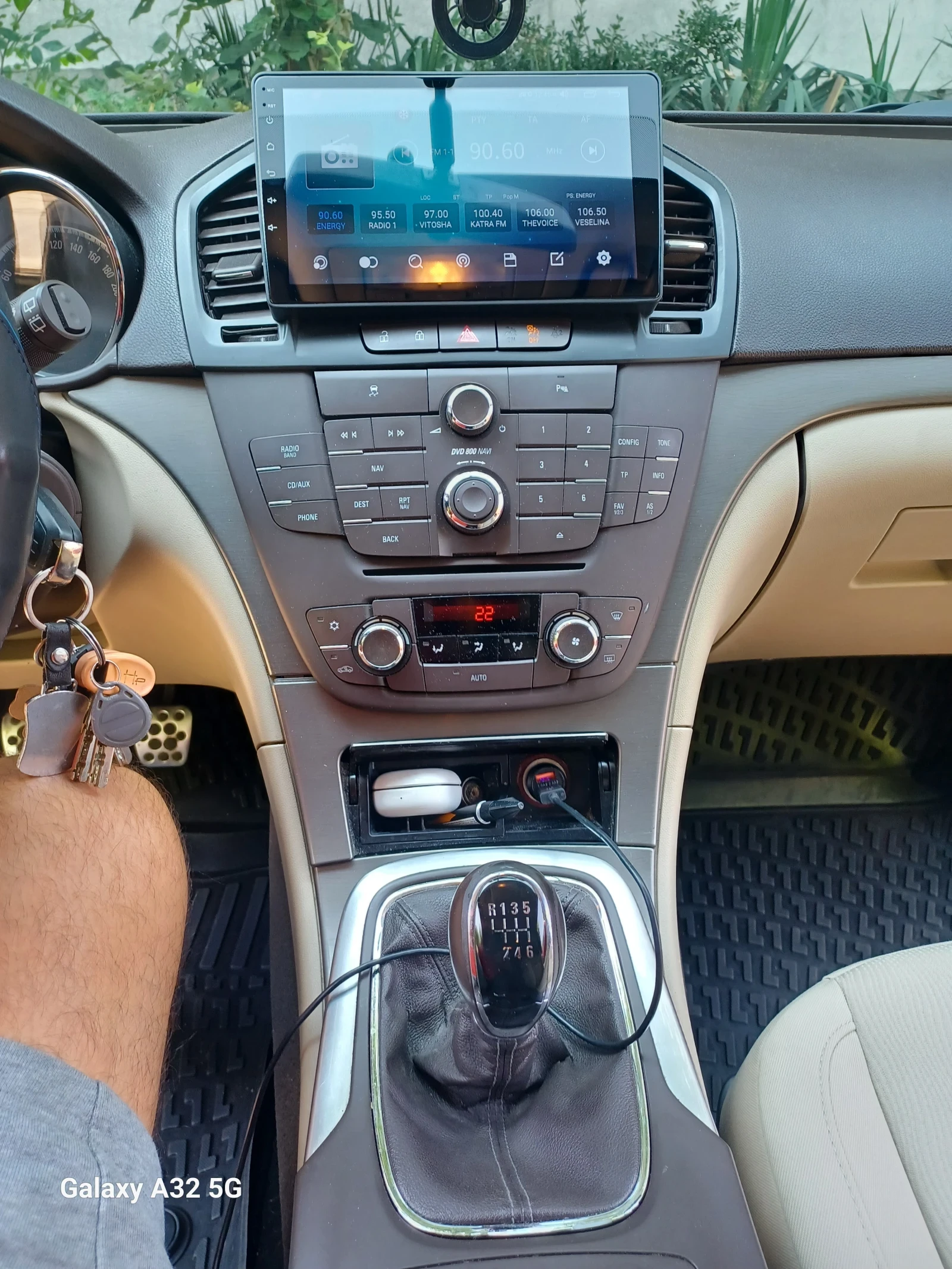Opel Insignia, снимка 2 - Автомобили и джипове - 55348615