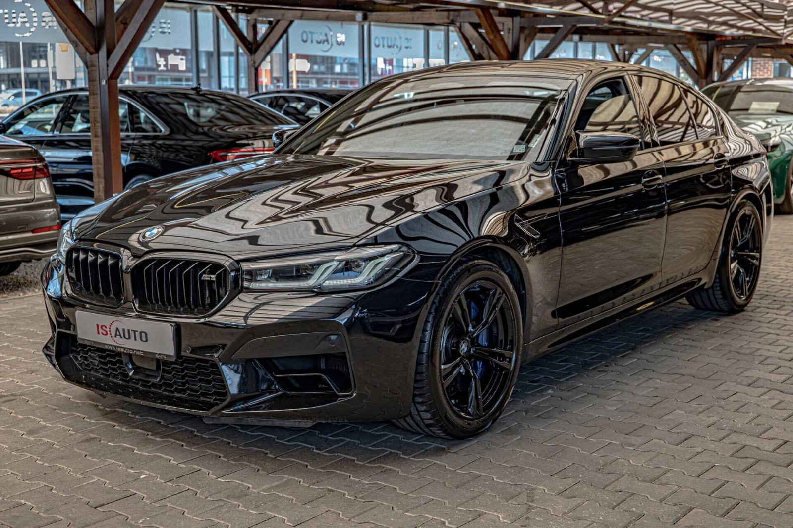 BMW M5 4.4 V8/HuD/Bower&Wilkins/Обдухване/Камера/, снимка 3 - Автомобили и джипове - 55363595