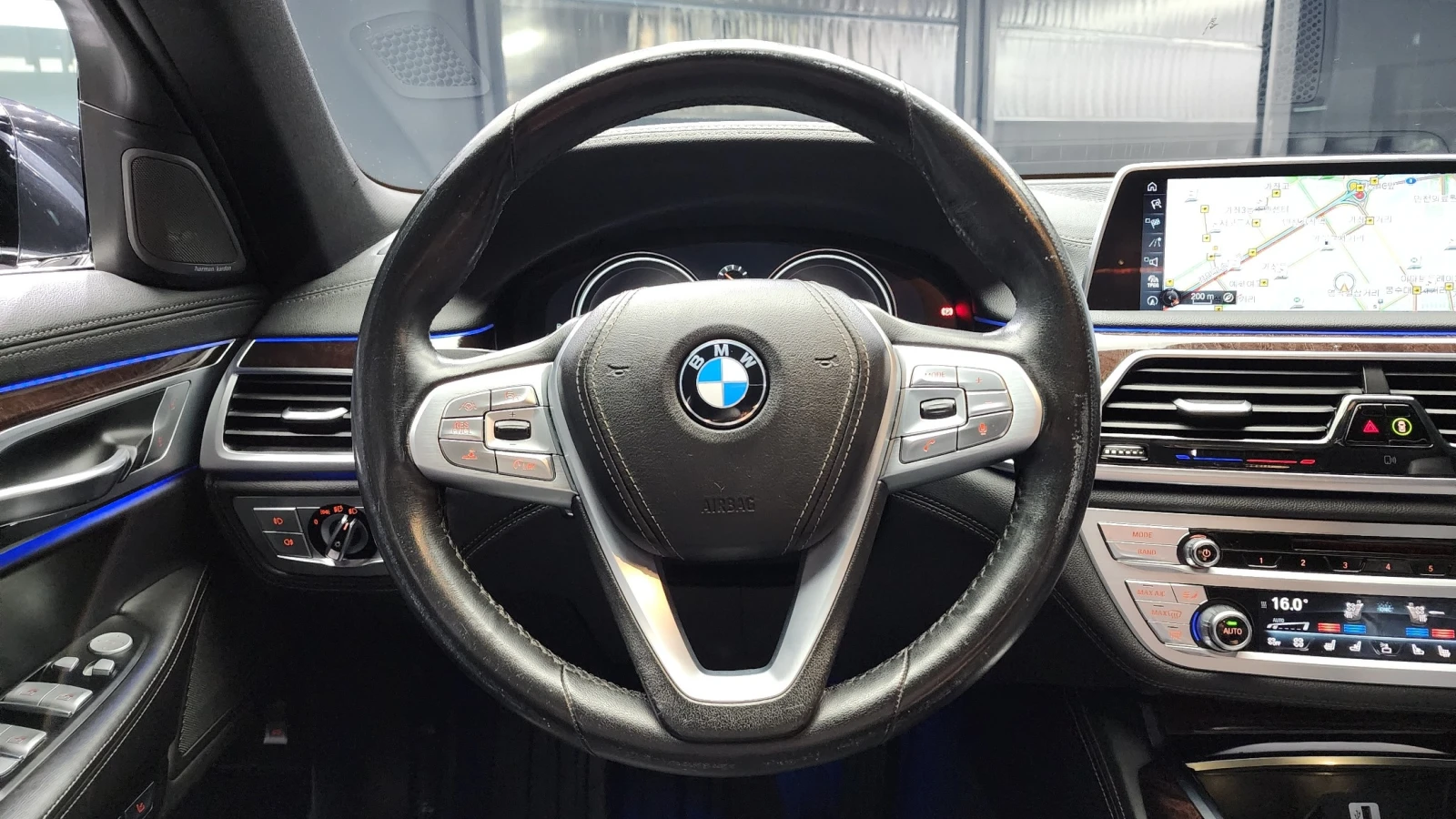 BMW 730 d xDrive * DIS * 360 * HUD * ОБДУХ * H KARDON * B , снимка 9 - Автомобили и джипове - 55471790