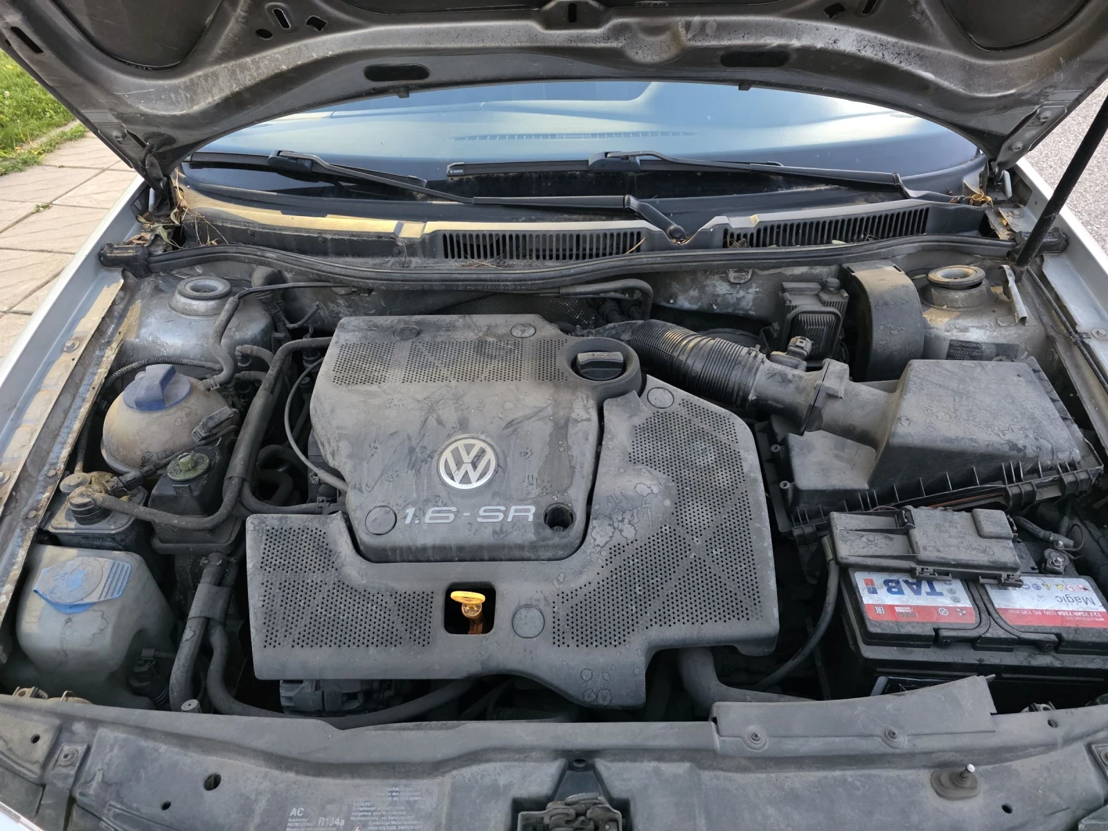 VW Golf 1.6 SR CLIMA, снимка 6 - Автомобили и джипове - 55696391