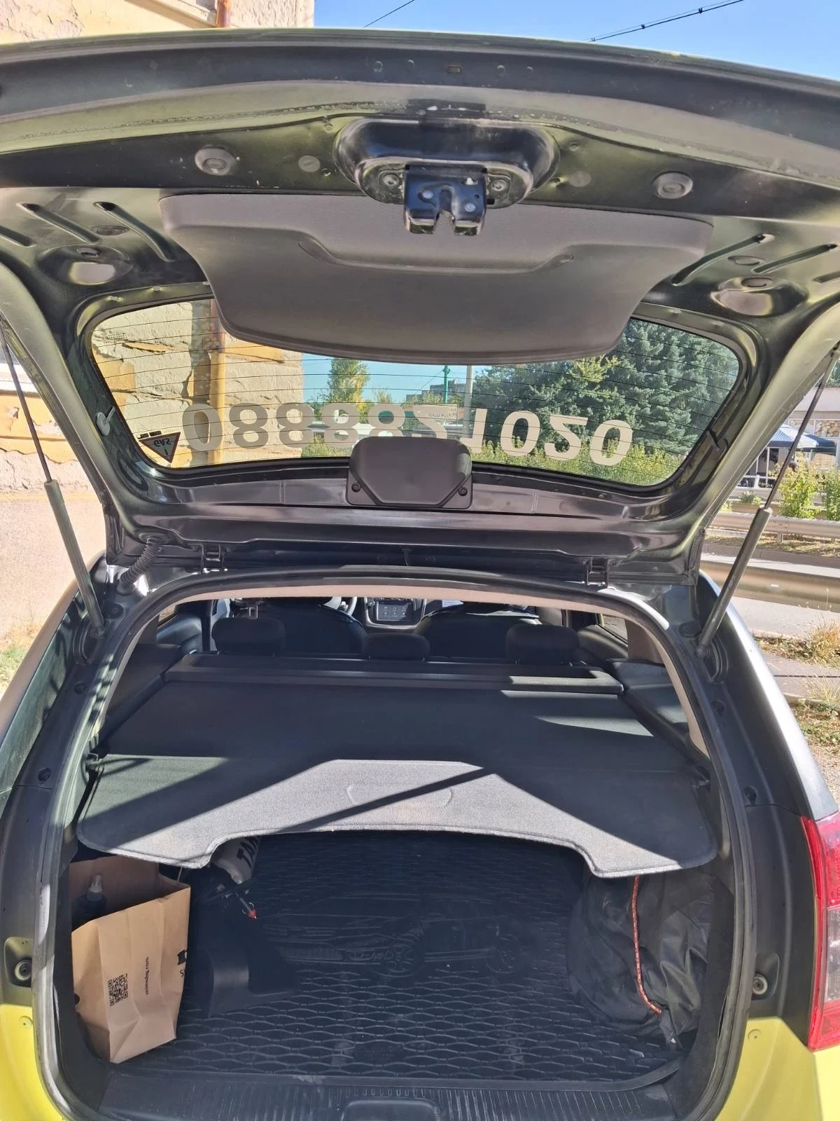 Dacia Logan, снимка 12 - Автомобили и джипове - 56414166